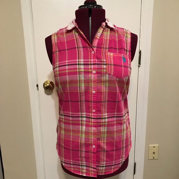 US Polo Tops - Like New US Polo Plaid button Up sleeveless Shirt Blouse Pink Black